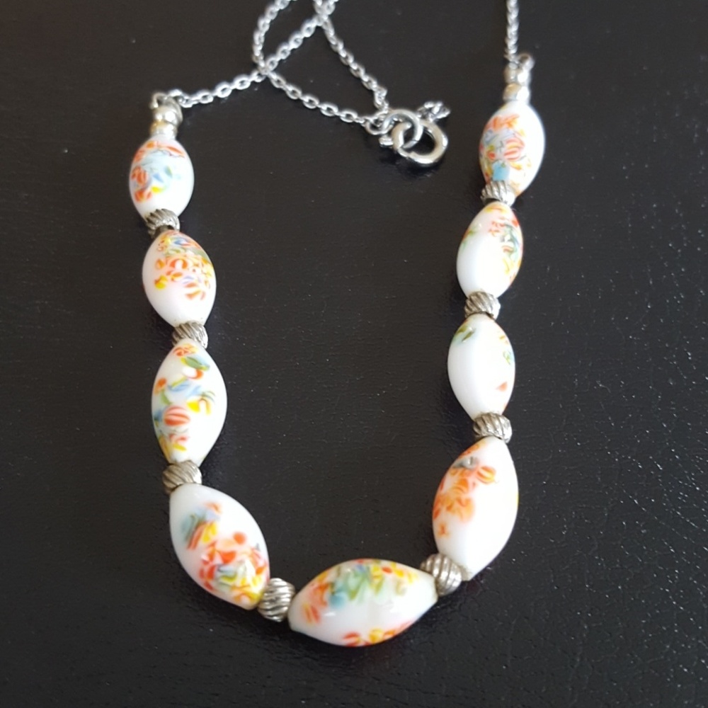 Flower Glass Bead Necklace